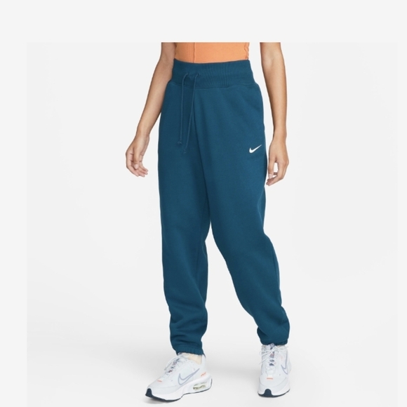 Nike Pants - Nike Women’s High-Waisted Sportswear Essential Fleece Joggers
